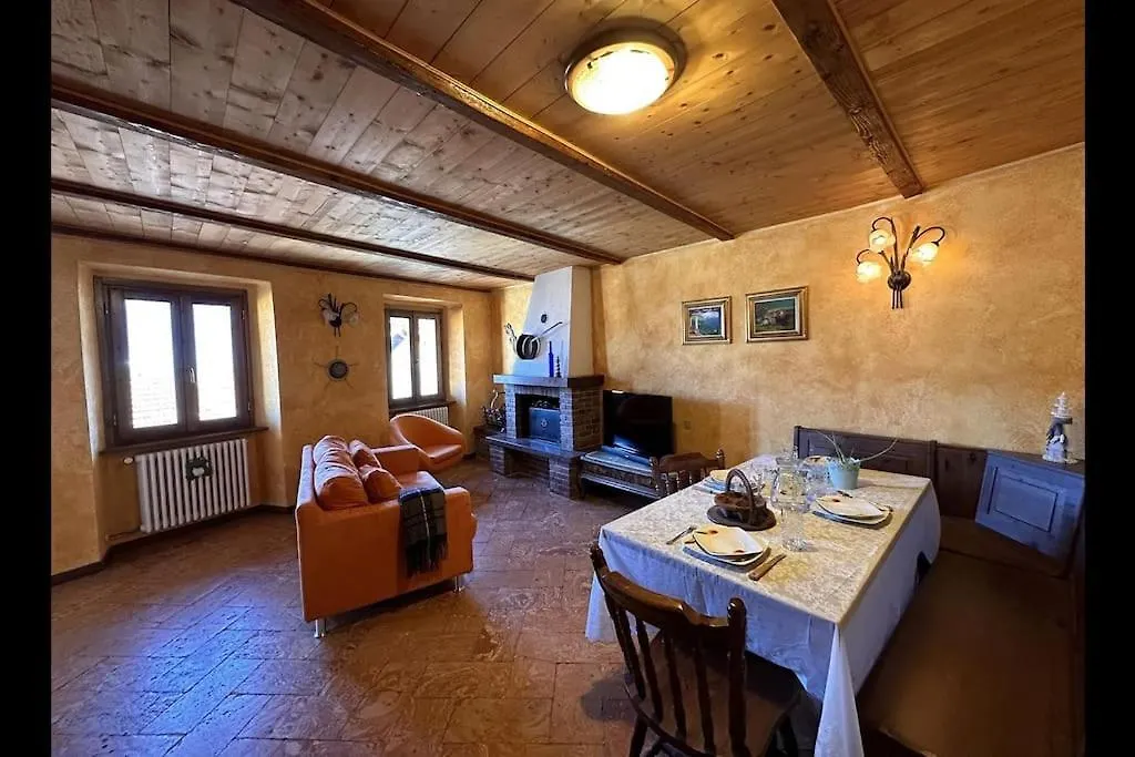 Faro Sul Lago Apt - Colonno location